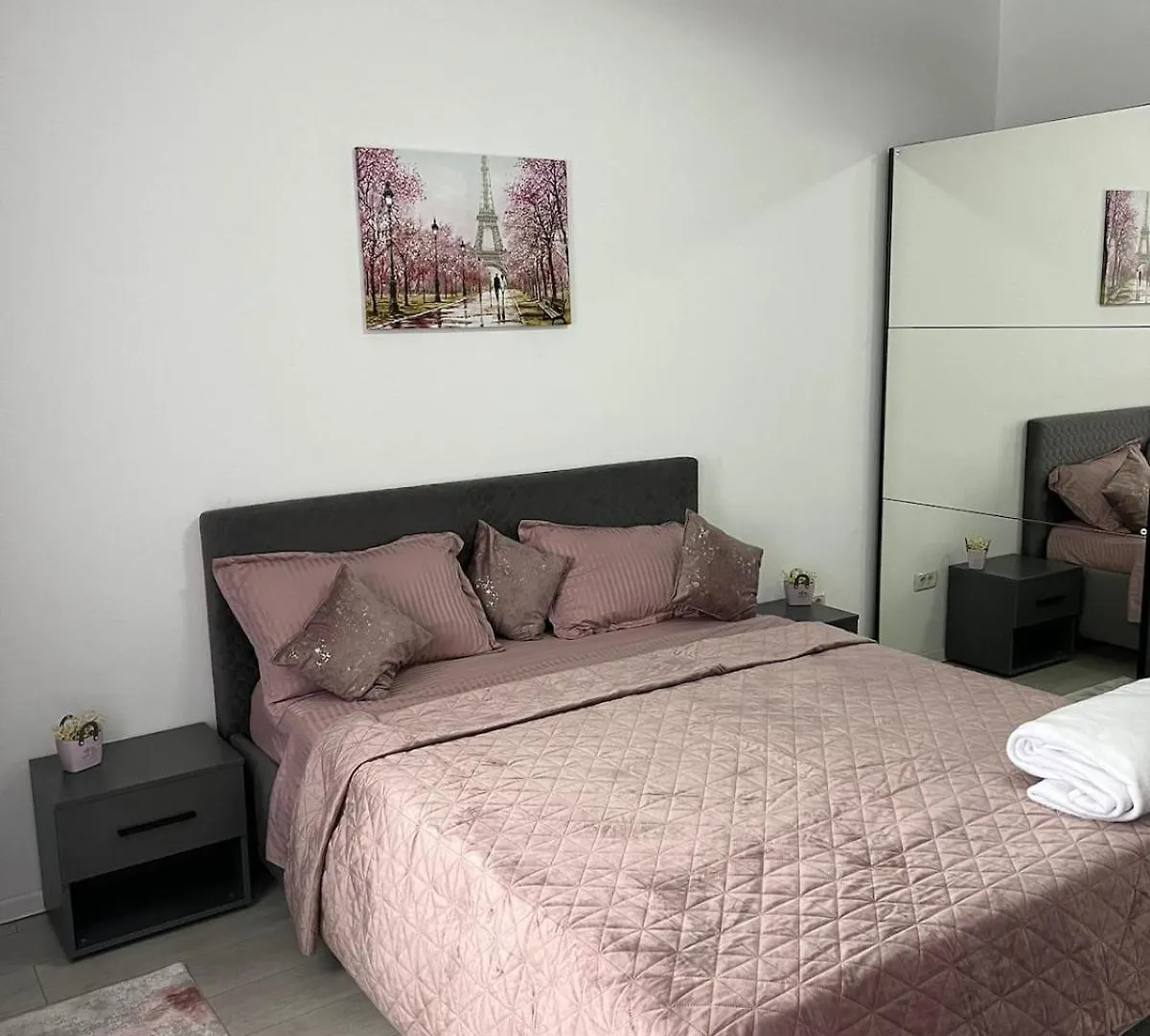 Apartament Sector 5 Sara Bukarest Apartment